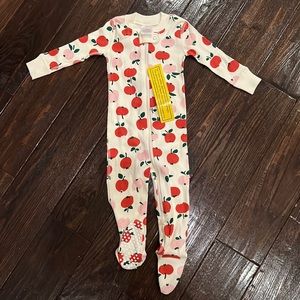 Hanna Andersson baby zip footed sleeper in organic cotton